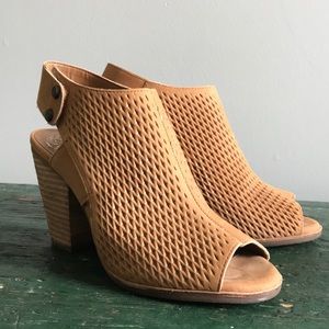 Vince Camino Shoes sz 6.5M